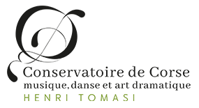 Logo du Conservatoire de musique de Corse. Ecriture noire et verte sur fond blanc.